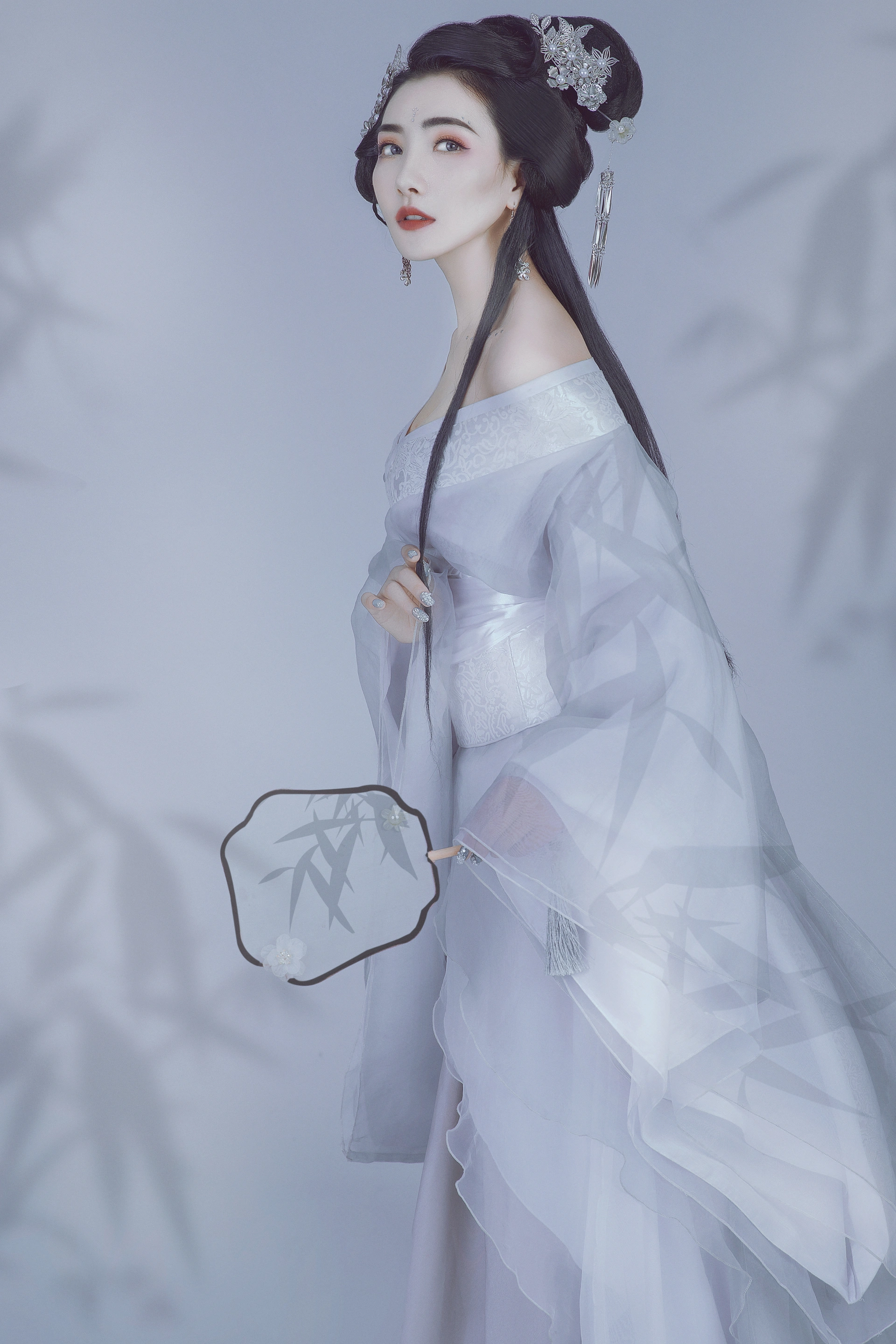 [YITUYU艺图语]2022.01.06 清月盈 唯宝 2